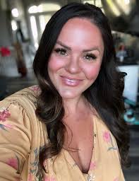 What primary care doctors in Grand Blanc area are open 5 days a week with  easy to understand communication?