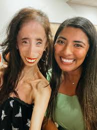 Lizzie Velasquez added a new photo.