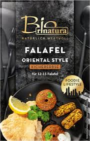 When broth has reached a boil, add cous cous and remove from heat. Falafel Oriental Style Bio