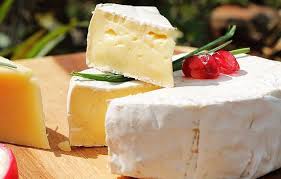 * laptele de vaca este cel mai consumat produs din categoria lactatelor. Lapte De Vaca Calorii
