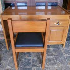 Harga meja kursi guru rione 1 biro. Jual Meja Kursi Kerja Guru Setengah Biro Jati Di Lapak Meubelair Kantor Bukalapak