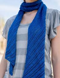 This aircon scarf is a simple summer free knit scarf pattern with a twist: Free Knitting Pattern For Easy Wakefield Scarf Easy Scarf Knitting Patterns Knitting Patterns Free Scarf Scarf Knitting Patterns