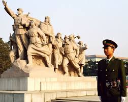 The tiananmen square was built in 1651, and since then it has seen several renovations. Datei Tiananmen Square Beijing 149188302 Jpg Wikipedia
