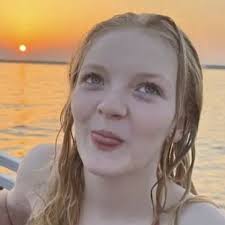 HEARTBREAKING. Katelynn Strate, a pregnant 17-year-old from Louisiana, was  shot in the head during a road incident by Barry West. Katelynn was rushed  to the hospital, where her baby was delivered healthy