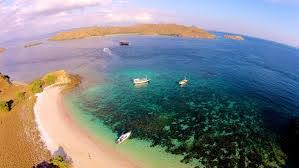 Dari sabang samapi merauke, ada banyak tempat dengan pemadangan yang tidak hanya indah, tapi juga memukau. 15 Pantai Terindah Di Indonesia Yang Wajib Dikunjungi Tempatwisataunik Com