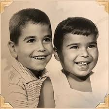 Brothers, Sisters, Strangers: Sibling Estrangement and the Road to  Reconciliation: Schumer Chapman, Fern: 9780525561699: Amazon.com: Books