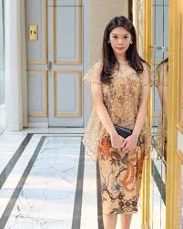 Sehingga menjadi pilihan terbaik buat anda. 7 Model Kebaya Yang Cocok Untuk Tubuh Mungil Biar Tak Tenggelam Womantalk