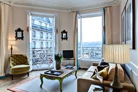 Evo apartments in richmond heightsevo is a premier apartment and townhouse rental community in the heart of beautiful st. Vintage Paris Apartment Complete With Fireplace Living Room Paris Apartment Interiors Parisian Apartment Decor Paris Living Rooms