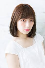 ボブに合う前髪特集 雰囲気別の前髪あり なしスタイルを全網羅 hair ボブ 前髪 隙間 ベージュの服
