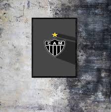 O clube atlético mineiro (conhecido apenas por atlético e cujo acrônimo é cam) é um clube brasileiro de futebol sediado na cidade de belo horizonte, minas gerais. Quadro Decorativo Escudo Atletico Mg Fundo Cinza Quadros On Line Quadro Decorativo Magazine Luiza