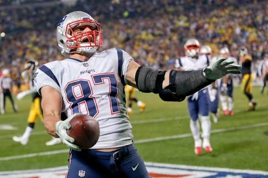 Patriots tight end Rob Gronkowski retires from NFL