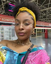 Alice Trindade (@alice_tsantos) • Instagram photos and videos