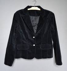 These womens black velvet jacket are available in multiple styles and designs to gift your outfits the variety you've always wanted, all at unbelievably the broad selection guarantees you that you will never lack the kind of womens black velvet jacket you're looking for. Black Velvet Jacket Fitted Look Formal Black Velveteen Cropped Etsy