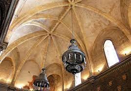 It has a splendid lightly pointed entrance gate with archivolts on columns with decorated capitals and cut corbels. Capilla Mudejar De San Bartolome Offizielle Tourismus Webseite Von Andalusien