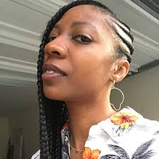 pulled up to my bestie's house blasting 'sweet honey bucking', hitting the  choreography in the driver's seat