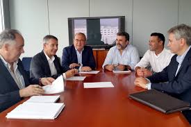 En san juan los viñateros quieren cobrar $25 por kilo de uva. Metro De Sevilla Disminuira El Tiempo De Reparacion Del Ascensor Inclinado De San Juan De Aznalfarache En Caso De Averias