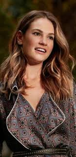 Miah Ruiz (miahnicoleruiz)