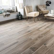 Carrelage Sol Et Mur Naturel Effet Bois Danube L 15 X L 90 Cm Carrelage Interieur Carrelage Imitation Parquet Carrelage