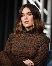 Mandy moore is a singer and actress known for her '90s pop albums, films such as 'a walk to after breaking into the recording industry with voiceovers and commercials, mandy moore signed with sony in 1999. Mandy Moore Mourns Sudden Death Of Her Dog My Heart Is Utterly Shattered Gma