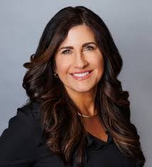 Jennifer Kole's Instagram, Twitter & Facebook