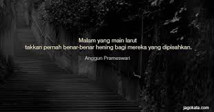30 Quotes Pemandangan Malam Hari 281 Kata Kata Malam Jagokata Download Wallpaper Malam Hari Rainy Night Hd Wallpapers Dow Di 2020 Pemandangan Malam Langit Malam
