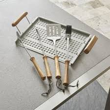 Lindsey Sauerland and Logan Stacey's Wedding Registry