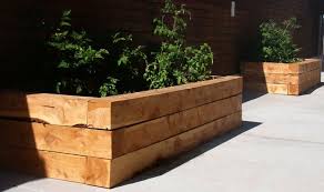 19 Moglichkeiten Wie Und Wo Sie Ein Hochbeet Anlegen Konnen Hochbeet Garten Pflanzkasten Diy Ubertopf