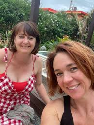 Summer is... catching up with friends ❤️