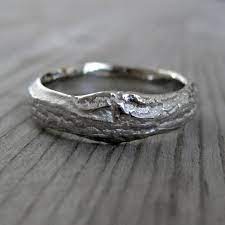 21 Unique Wedding Bands For Men Alternative Wedding Rings Mens Wedding Rings Mens Wedding Bands Mens Gold Wedding Band