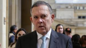 Efraín Cepeda denunció “parálisis en el Congreso”