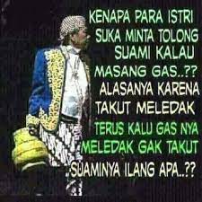 Menerusi luahan yang telah dikongsikan oleh syed azmi di akaun facebook, kisah seorang wanita yang bukan warga negara dikenali sebagai nur (bukan nama sebenar) telah berkahwin dengan lelaki idamannya selama 24 tahun dan telah dikurnaikan empat orang cahaya mata yang berusia 23, 21. Facebook