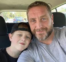 Matthew Kochman's Instagram, Twitter & Facebook