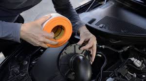 Um einen reibungsfreien ablauf beim verbrennungsprozess zu gewährleisten und deinen motor zu schützen ist ein sauberer luftfilter als o unverzichtbar. Luftfilter Wechseln So Geht S Audi A6 Avant 1 8 Tfsi Youtube