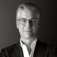 Jugendsozialstiftung Familie Dr. Bernd Rieder