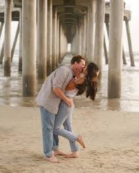 Photos from the beach are always mesmerizing 🌊 Here's a look at part of  the amazing trip May & Monty had me out to back in April. The water was  surprisingly warm,