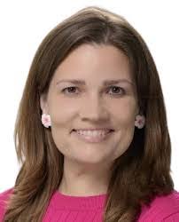 Laura Hetrick's Instagram, Twitter & Facebook