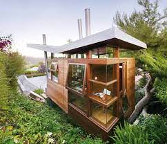 Mempunyai rumah dengan desain yang unik dan berbeda dari kebanyakan rumah lainnya. 20 Desain Rumah Unik Minimalis Yang Cocok Untuk Anda