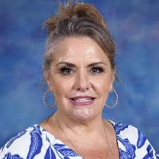 Donna Loy's Instagram, Twitter & Facebook