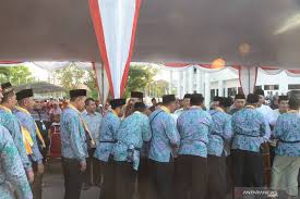 Maybe you would like to learn more about one of these? Daftar Tunggu Haji Di Karawang Capai 34 241 Orang Antara News