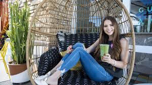 On record we show 11 phone numbers associated with alexandra in area codes such as 480, 781, 215, 623, 718, and 2 other area codes. Alexandra Maw S Passion For Healthy Food Grows Into Thriving Business Video Phoenix Business Journal