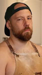 On sort de chez nous ! Je suis dans le coin de Québec avec Étienne Nadeau,  chef propriétaire du Ambre Buvette! Fait frette mais les pétoncles étaient  fous! 🌨️🌨️🌨️ 🔪: @couteauxclk