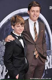 As a child, he appeared in a 2008 stage production of a christmas carol and mame, after which h. Nick Fans Nickrfans Nick Robinson Girlfriend Nick Robinson Nick