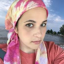 Mari Lowe (@marilwrites)