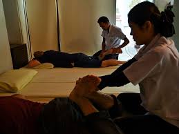 Mobile and private massage at west palm beach performed by a colombian girl. Man Beaten Up By Masseuse In Dubai Massage Centre Crime Gulf News