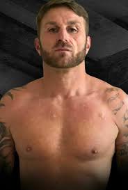 Tony Giles's Instagram, Twitter & Facebook