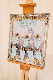 1001 Idees De Plan De Table Original Pour Votre Mariage Disney Wedding Theme Seating Chart Wedding Disney Wedding