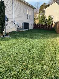 The lawn food is formulated to deliver the nutrients lawns need in the fall to repair damage from the heat, drought and activity of the summer ensuring stronger grass. Scotts Turf Builder Winterguard Fall Weed And Feed Lawn Care Scotts