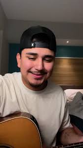 Uriel Barrera (@urielbarreraoficial) • Instagram photos and videos