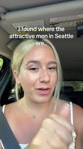 Annie Hubbard's Instagram, Twitter & Facebook