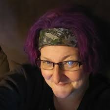 Tamara Ryan (@ShopeTami)